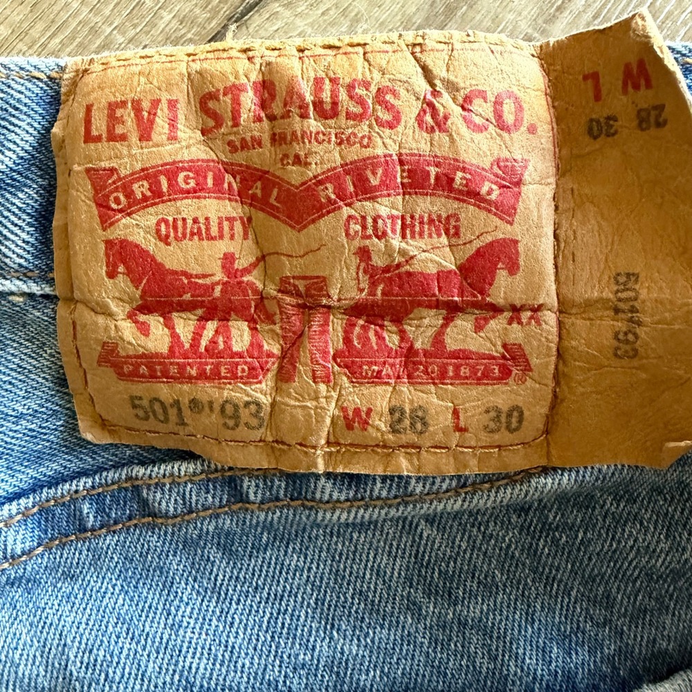 Levis 501 93 Straight Leg Jeans Light Wash Distressed Blue 79830-0149 W28 L30